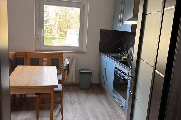 Ganze Wohnung, Schöne Wohnung Meuselwitzer Str. 7, Penkwitz, Eg links, in Elsteraue, Burgenlandkreis