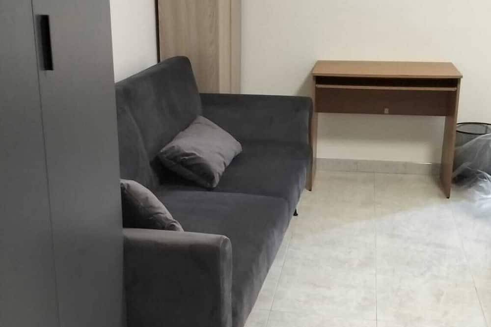 Appartement entier, \"Tondo Vecchio\" Guest House Vacation Rental, Caltagirone in Caltagirone, Région de Caltagirone
