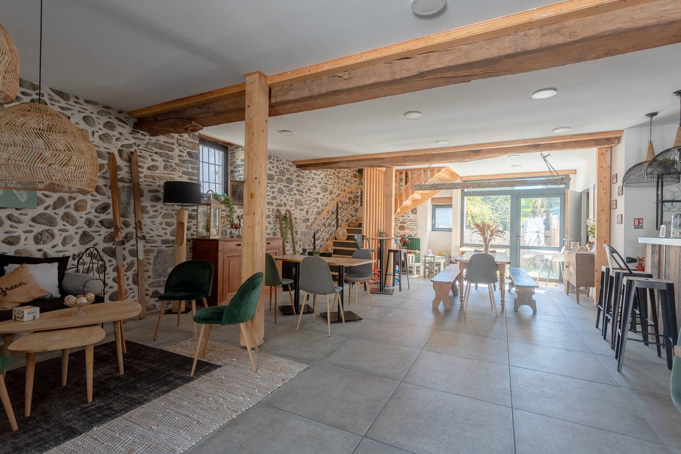 Country House "Etape En Barétous" with Private Terrace, Private Garden & Wi-Fi in Aramits, Béarn