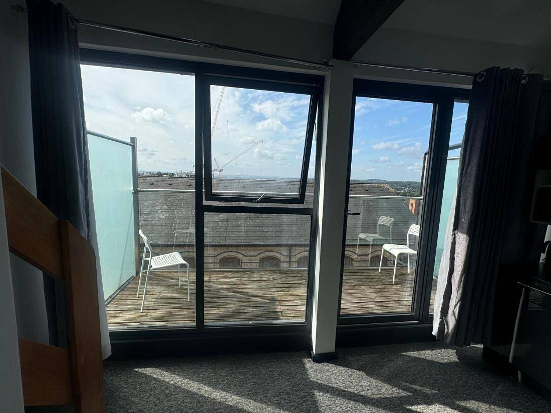 Apartamento entero, Relájese en un espacio elegante con balcón. in Nottingham, Midlands del Este