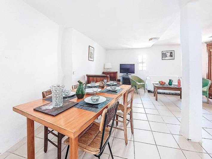 Location de vacances pour 6 personnes, avec terrasse dans Office De Tourisme De La Cadiere D Azur - 4