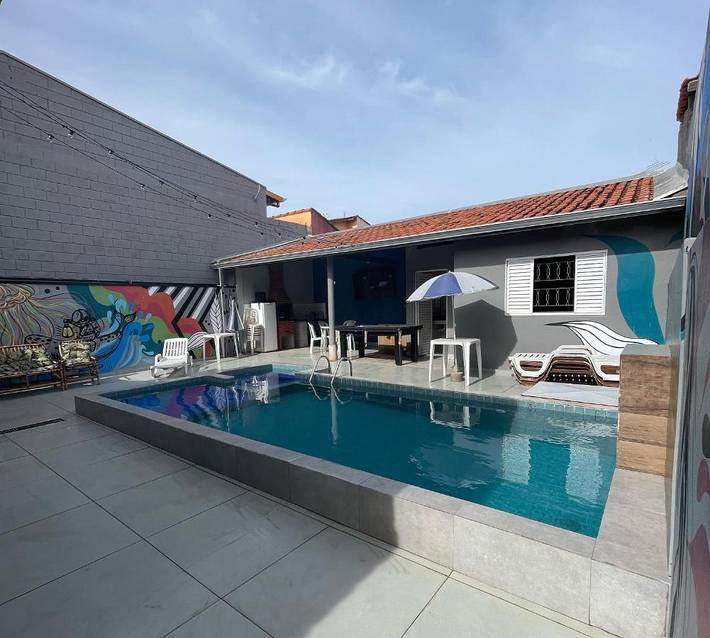 Casas e apartamentos de temporada para 5 pessoas, com piscina e jacuzzi, com animais de estimação em Itapetininga