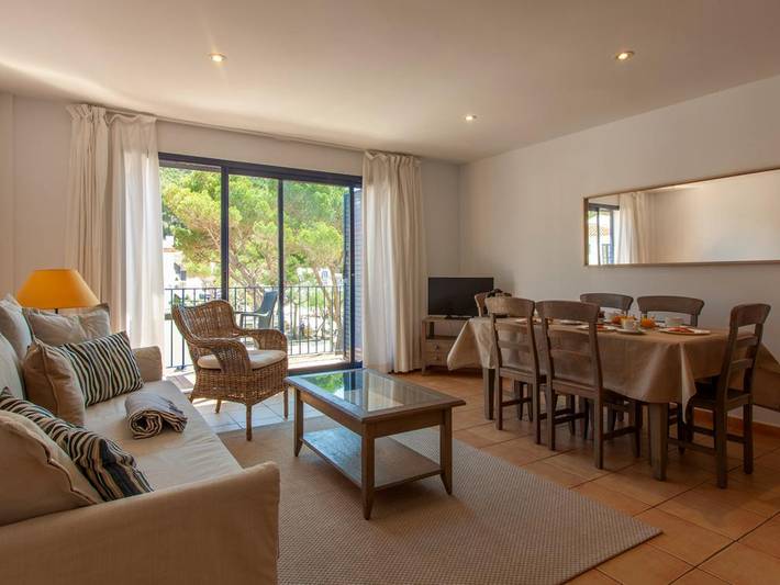 Gîte pour 8 personnes, avec terrasse à Tamariu - 3