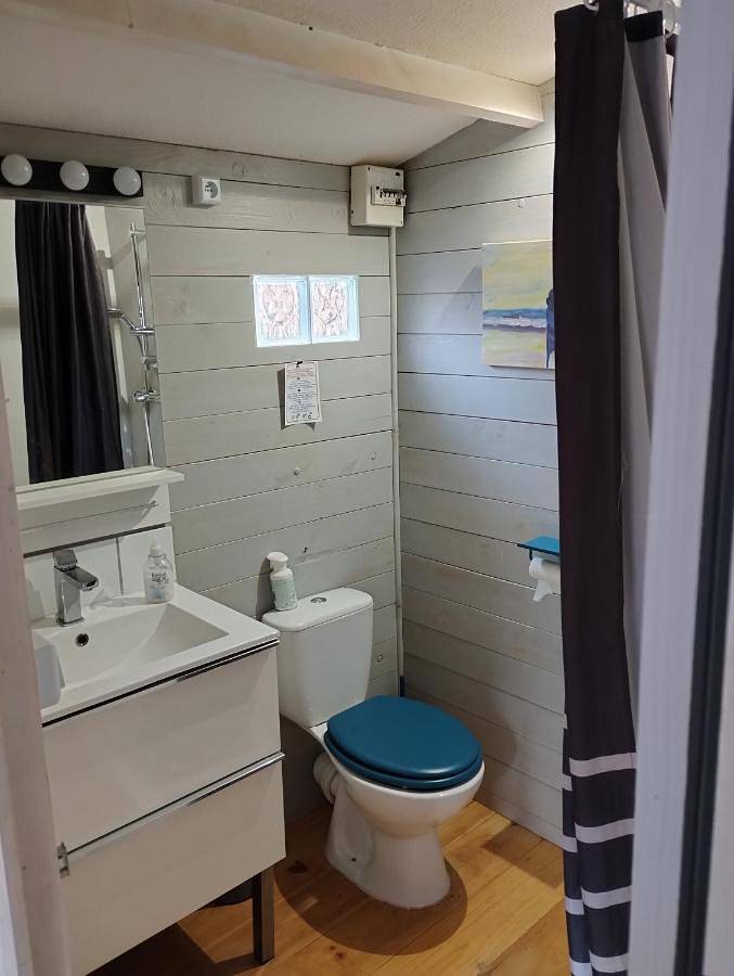 Maison de campagne pour 2 personnes, avec terrasse ainsi que piscine et jardin, animaux acceptés à Régusse - 4