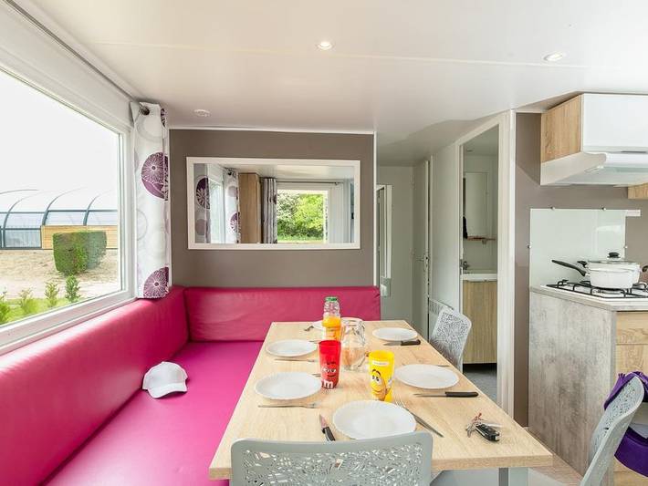 Camping pour 6 personnes, avec bassin pour enfant ainsi que terrasse et piscine en Normandie - 3