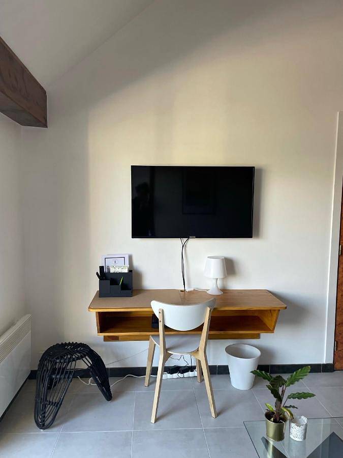 Appartement entier, Roazhon Lodge in Montgermont, Région de Rennes