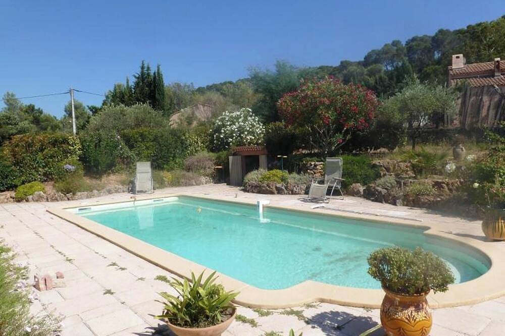 Apartamento entero, Homerez - Estudio en Pierrefeu-du-Var in Pierrefeu-du-Var, Region de Toulon