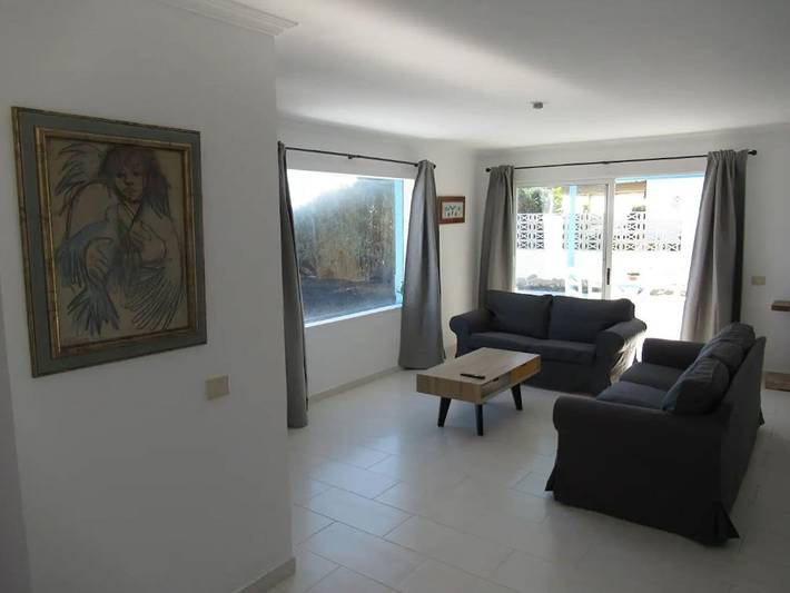 Casa rural para 4 personas, con terraza además de jardín y piscina en Corralejo - 3