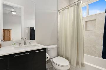 Vacation House for 8 Guests in Houston, Harris County, Picture 4