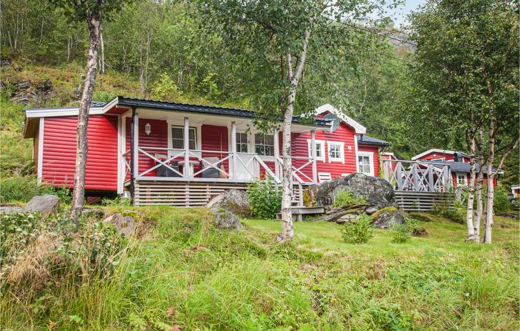 Ferienhaus für 6 Personen, mit Seeblick und Sauna sowie Garten und Terrasse in Nordland - 2