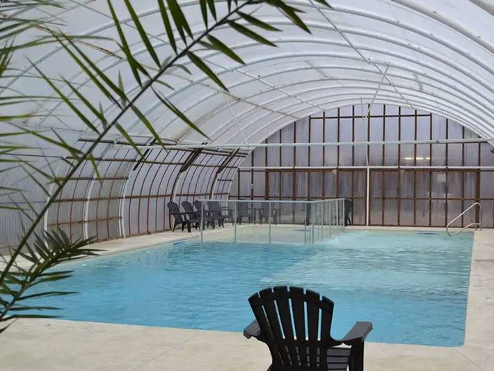 Camping pour 6 personnes, avec terrasse en Bourgogne - 4