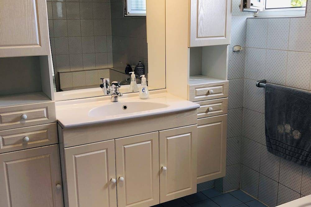 Maison au Calme, Dans Impasse Privée, à 4 min à Pied du Tram in Strasbourg, Strasbourg region
