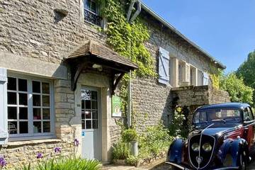 Gîte pour 5 personnes, avec jardin à Ozenay