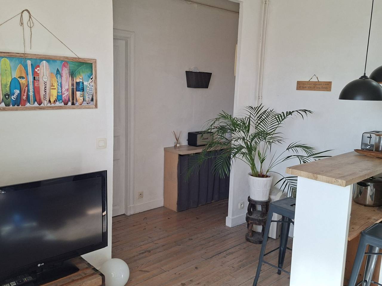 Appartement entier, Charmant T2 avec Vue Mer et Wifi – 5 Min de la Plage in Biarritz, Région de Bayonne