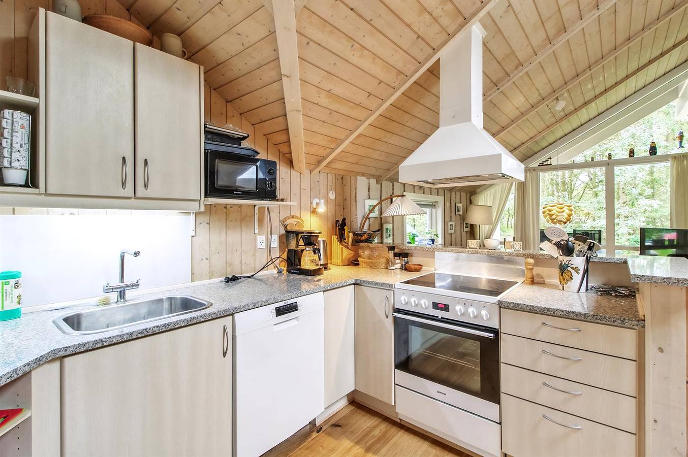 Nice home in Give w/ 4 Bedrooms, Sauna and Wifi in Vesterlund, Región de Vejle