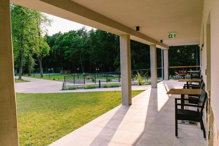 Station pour 2 personnes, avec jardin et vue, adapté aux familles à Prievidza - 3