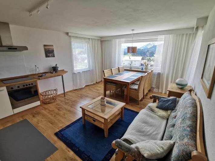 Ferienwohnung für 4 Personen, mit Balkon und Terrasse sowie Ausblick in Jungholz