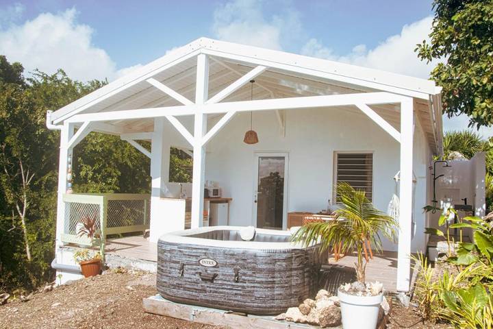 Maison d’hôte pour 4 personnes, avec jardin ainsi que vue et terrasse