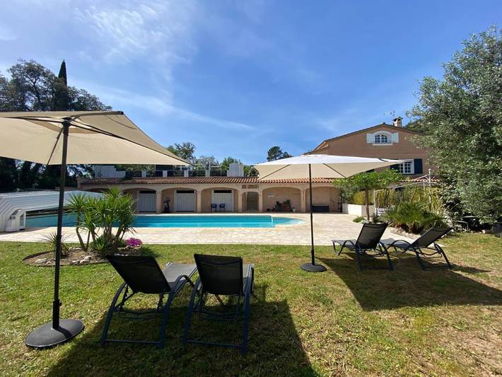 Maison d’hôte pour 2 personnes, avec piscine et jardin ainsi que vue et terrasse à Le Plan-de-la-Tour - 2