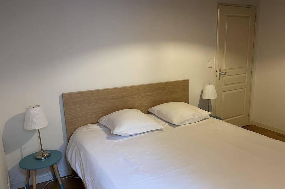 Apartamento entero, Le Saint-Nicolas-Apartamento-Firma-Baño en la habitacion-Vista a la Ciudad in Auxerre, Auxerre region