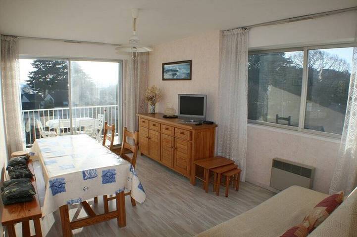 Gîte pour 5 personnes, avec Balcon et Piscine dans Office De Tourisme De Saint Cast Le Guildo