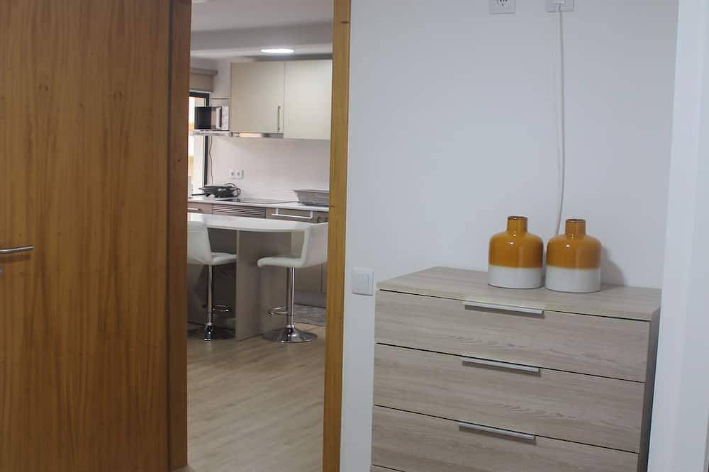 Your retreat between turquoise shores and forested paths in Machico, Madeira