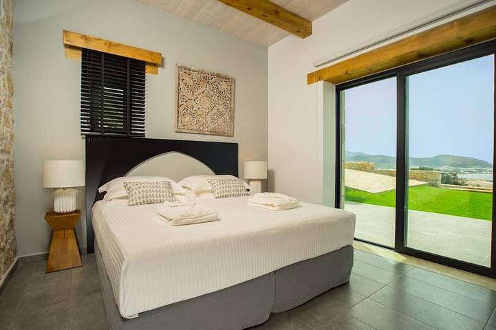 Location de vacances pour 6 personnes, avec jacuzzi et balcon ainsi que sauna et jardin dans Falasarna - 2