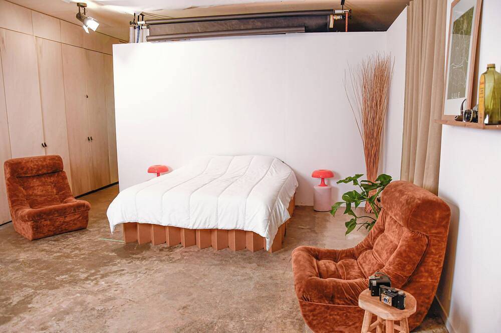 Appartement entier, Séjournez dans mon studio photo in La Madeleine, Région de Lille