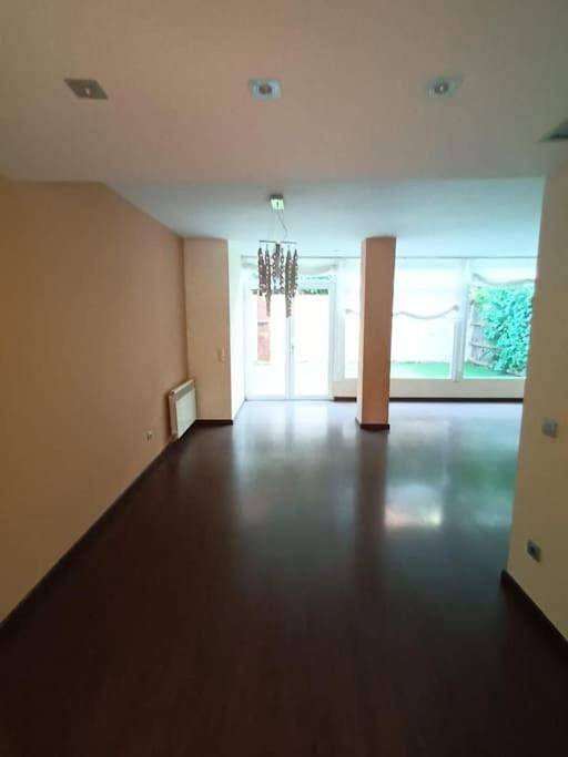 Location de vacances pour 5 personnes, avec terrasse et piscine à Boadilla del Monte - 2