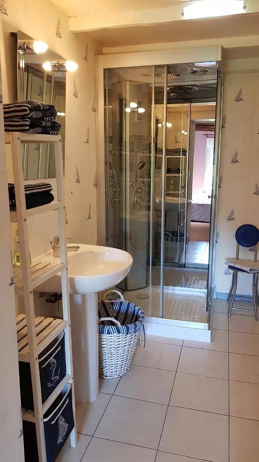 Location de vacances pour 2 personnes, avec vue et jardin à Valmont - 3