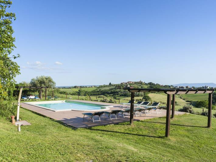 Location de vacances pour 18 personnes, avec jardin ainsi que jacuzzi et terrasse à Castiglione del Lago - 2