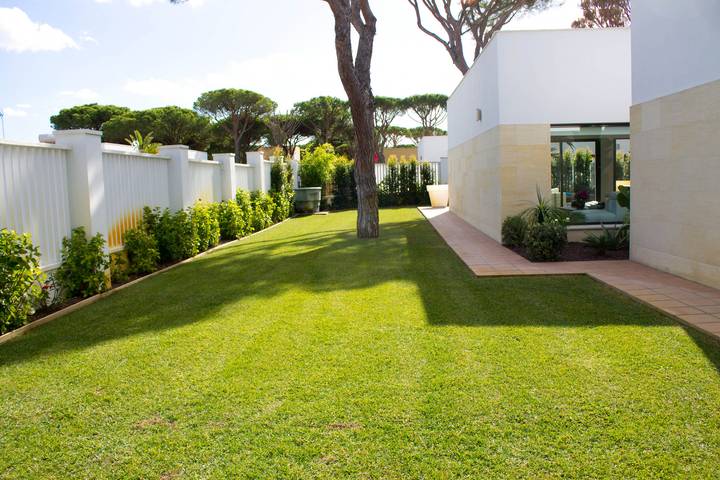 Villa pour 8 personnes, avec jardin et terrasse, adapté aux familles à Roche - 3