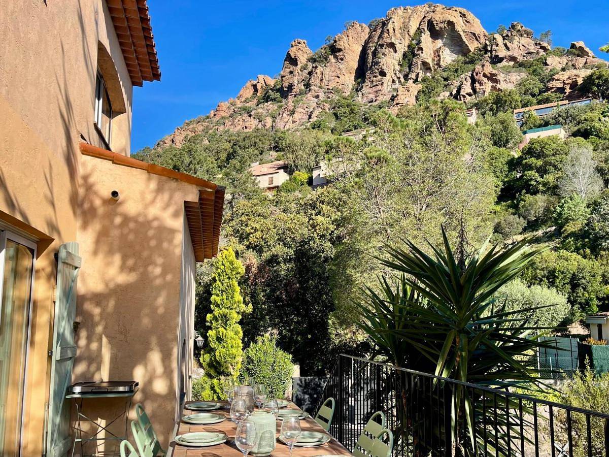 Four-Bedroom Holiday Home in Théoule-sur-Mer, Massif de l'Esterel