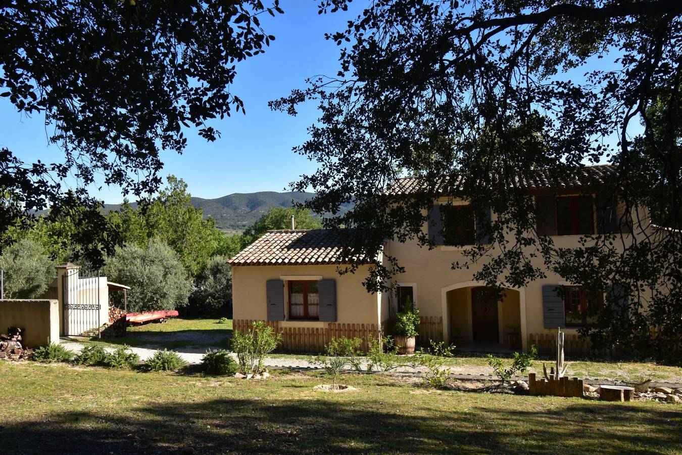 Les Chambres du Luberon Table d'hôtes & Spa - Chambre Durance in Lauris, Parc naturel régional du Luberon