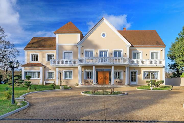Villa pour 20 personnes, avec terrasse et jardin