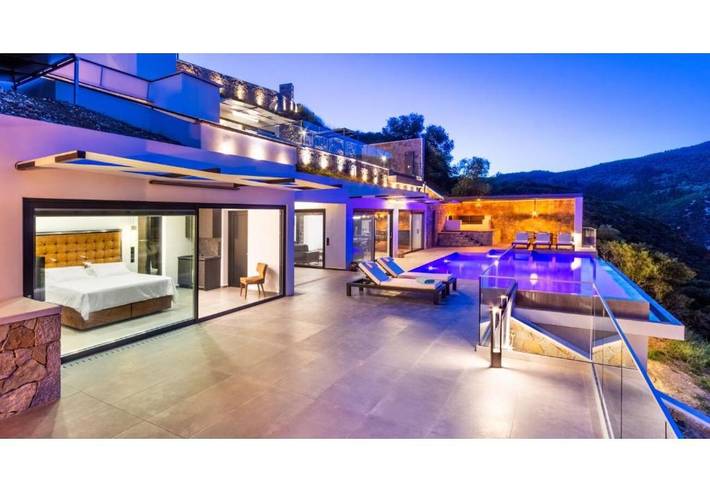 Entire apartment, Apartment "Desun Suites Golden" with Shared Pool, Sea View and Wi-Fi in Rachi, Greece