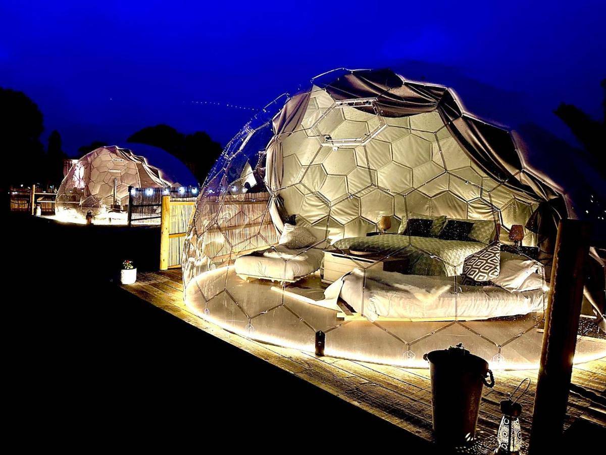 Deerstone Glamping-Boulsworth Hill Dome Hot tub in Lancashire