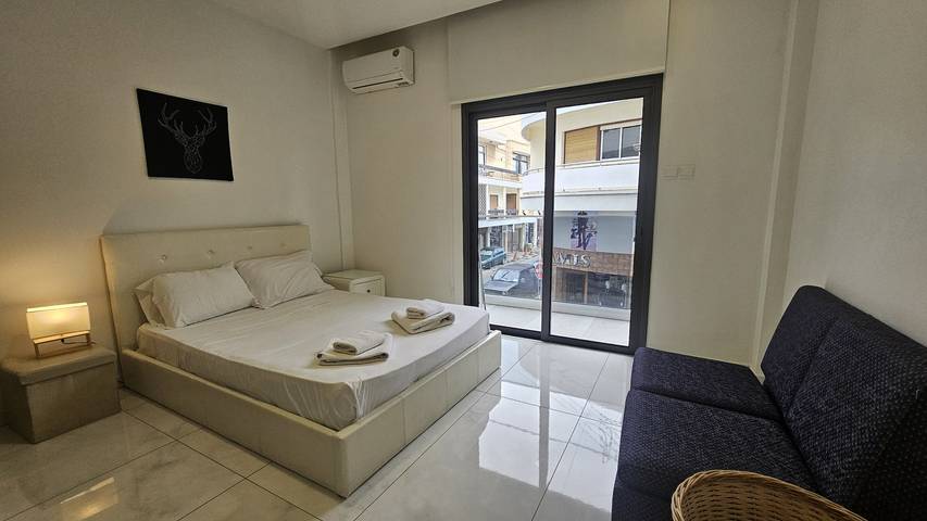 Ferienwohnung für 3 Personen, mit Balkon in Larnaka - 2