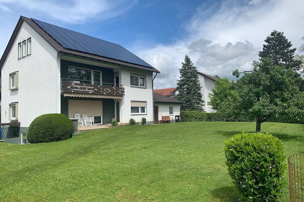 Apartamento inteiro, Apartment Wirtschaftswunder close to the city in Rheinfelden, Floresta Negra do Sul