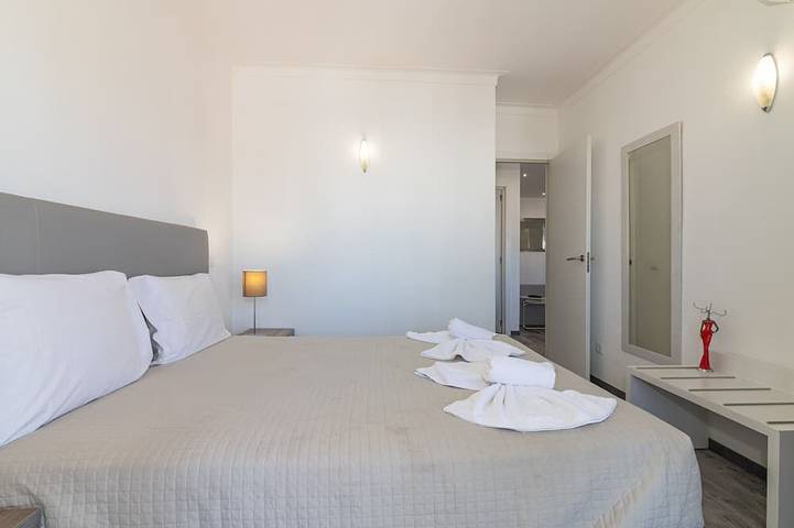 Ferienhaus für 6 Personen, mit Balkon und Pool in Portimão - 3