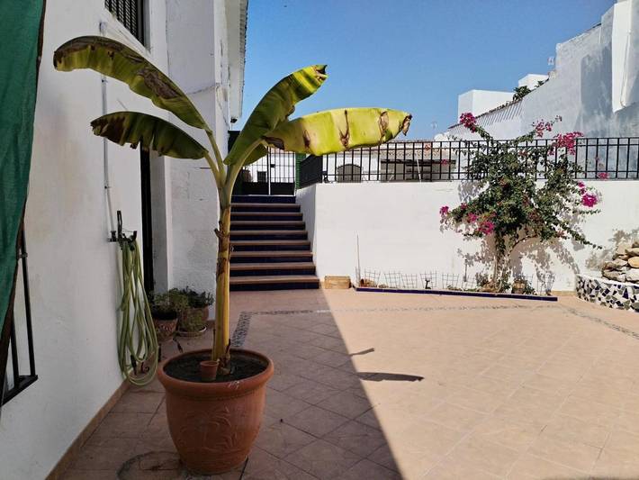 Casa rural para 14 personas, con Balcón y Terraza además de Jardín y Piscina en Arjona - 2