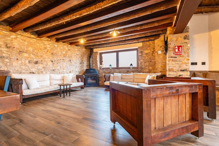 Casa rural para 18 personas, con jardín en Provincia de Castellón - 2