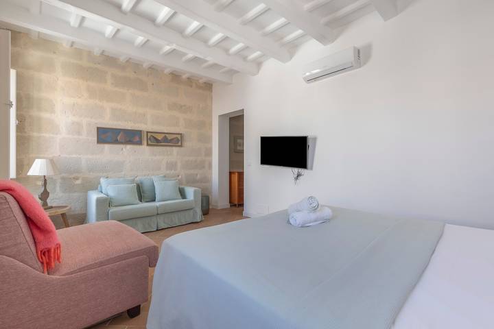 Hel lägenhet, Apartment 'Suite 3' with Wi-Fi and Air Conditioning in Mahón, Menorcas kust