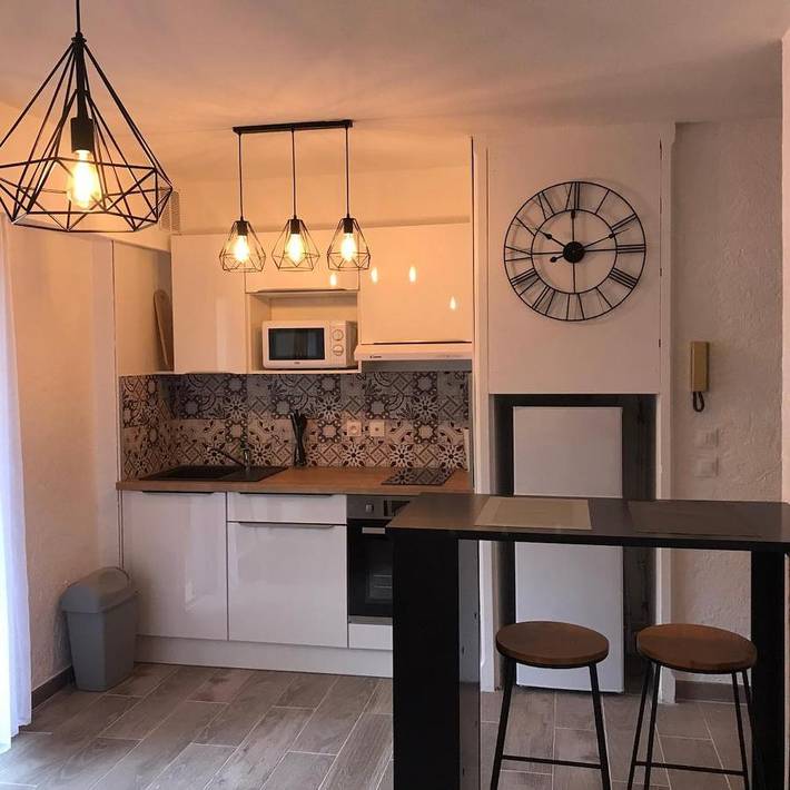 Gîte pour 2 personnes, avec balcon, animaux acceptés dans Office de Tourisme de Cagnes sur Mer