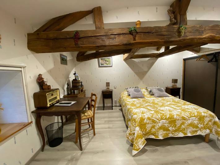 Chambre « Champagne » avec jardin partagé et Wi-Fi in Rizaucourt-Buchey, Haute-Marne