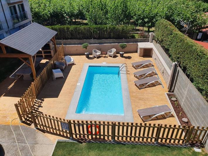 Casa rural para 16 personas, con jardín y piscina en Sanxenxo - 2