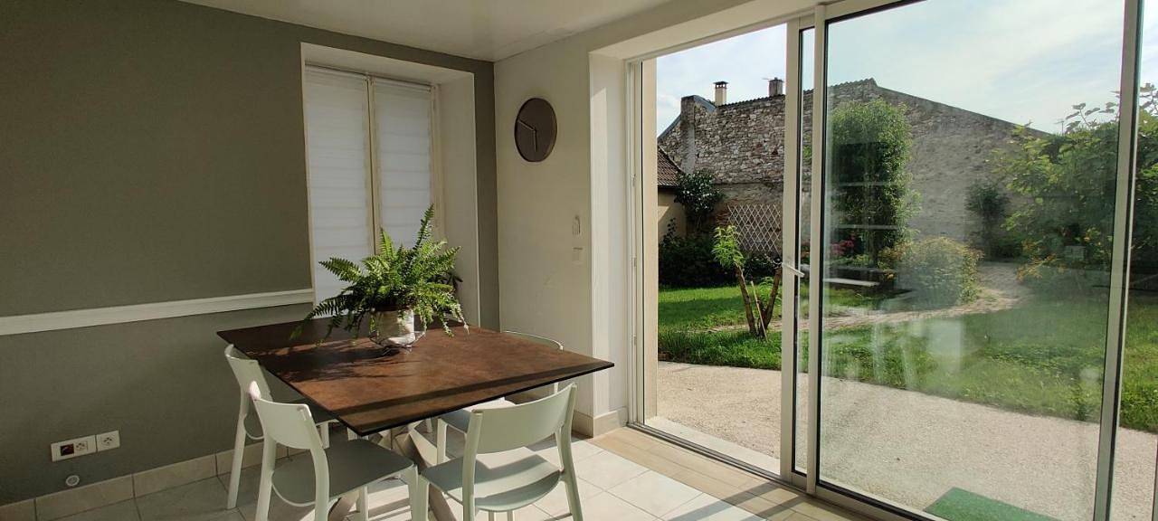 Gite "Le pressoir" en Champagne in Brasles, Aisne