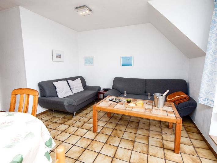 Ferienwohnung für 2 Personen, mit Balkon und Garten in Norden und Umgebung - 2