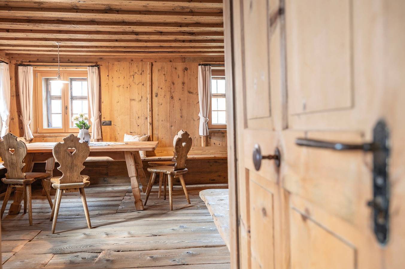 Ganze Wohnung, Ferienwohnung 'Peintner' mit Bergblick, Gemeinschaftsterrasse und Wi-Fi in Percha, Kronplatz