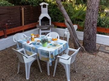 Gîte pour 5 personnes, avec terrasse dans Plage des Bourdaines